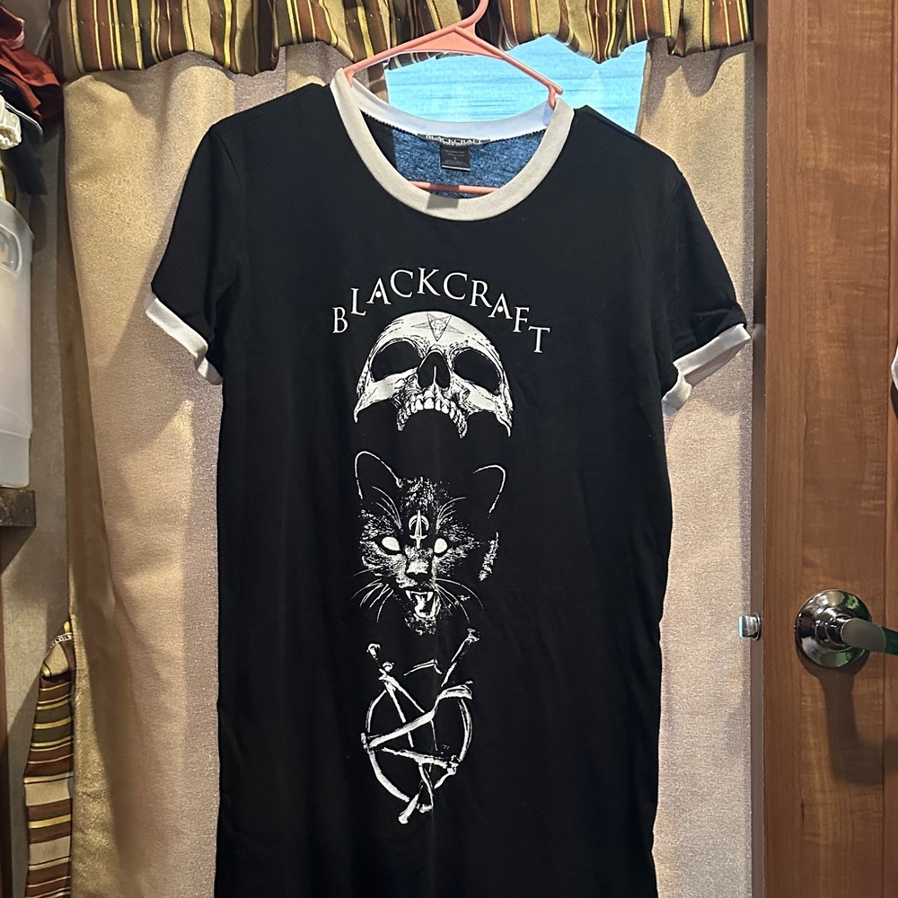 BlackCraft Black Graphic T-Shirt knee length Dress